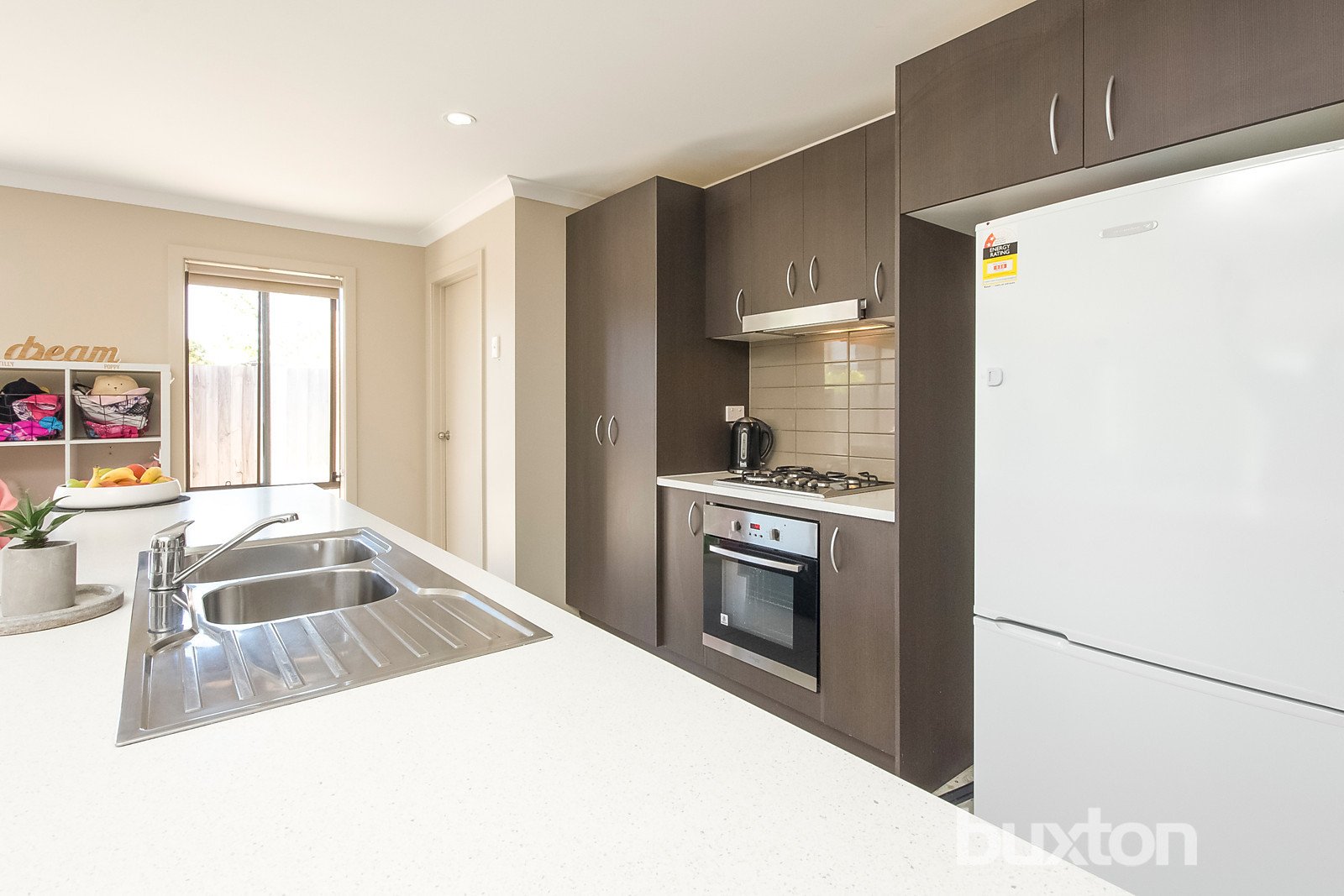Gallery: 4/10 Oriondo Way