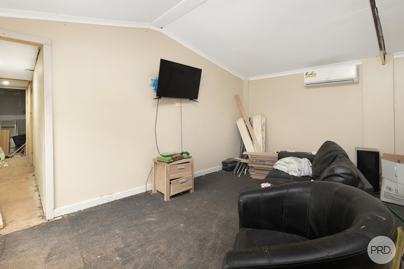 410 Savage Hill Road DEREEL 13