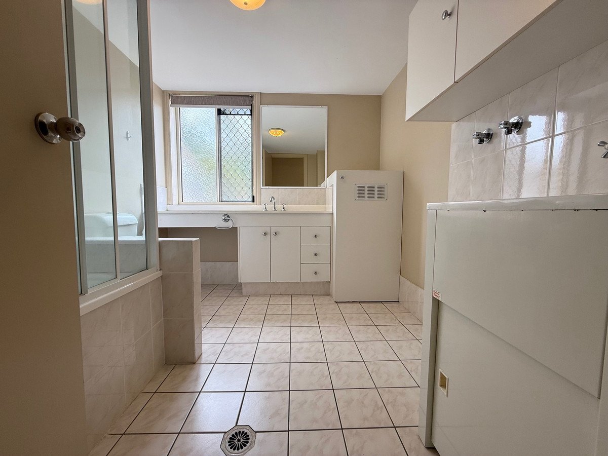 4/10 Stephens Street Burleigh Heads 12