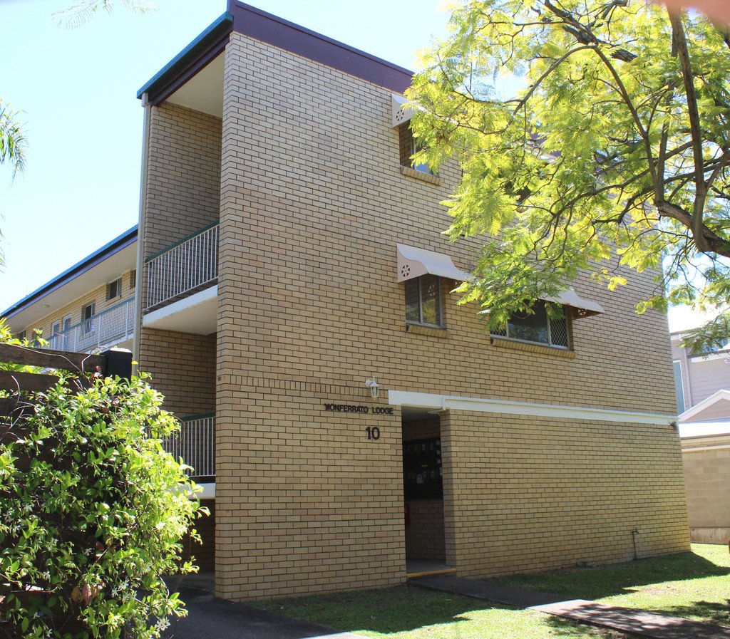 4/10 Stuckey Road CLAYFIELD 1