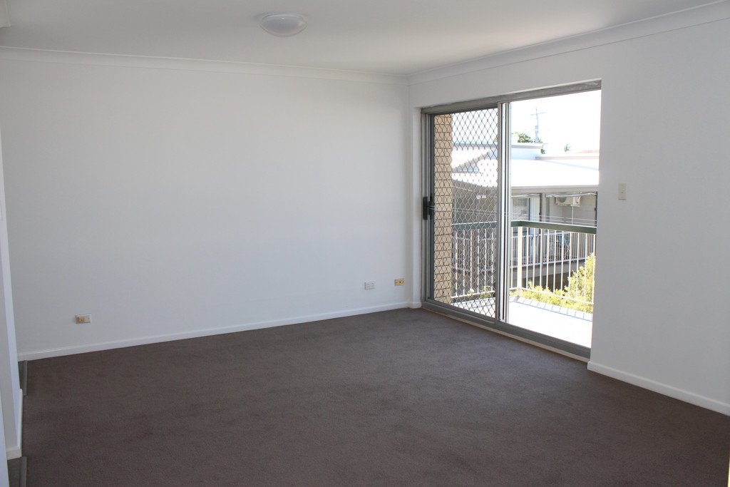 4/10 Stuckey Road CLAYFIELD 3