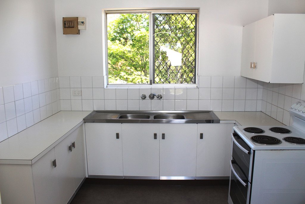 4/10 Stuckey Road CLAYFIELD 4