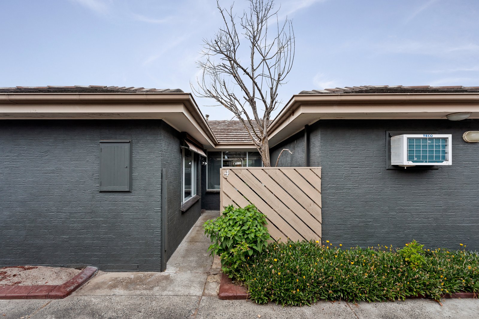 Real Estate and Property in 4/10 Wattle Grove, Mckinnon, VIC