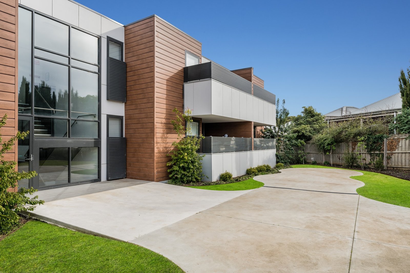 Gallery: 4/102 Colac Road