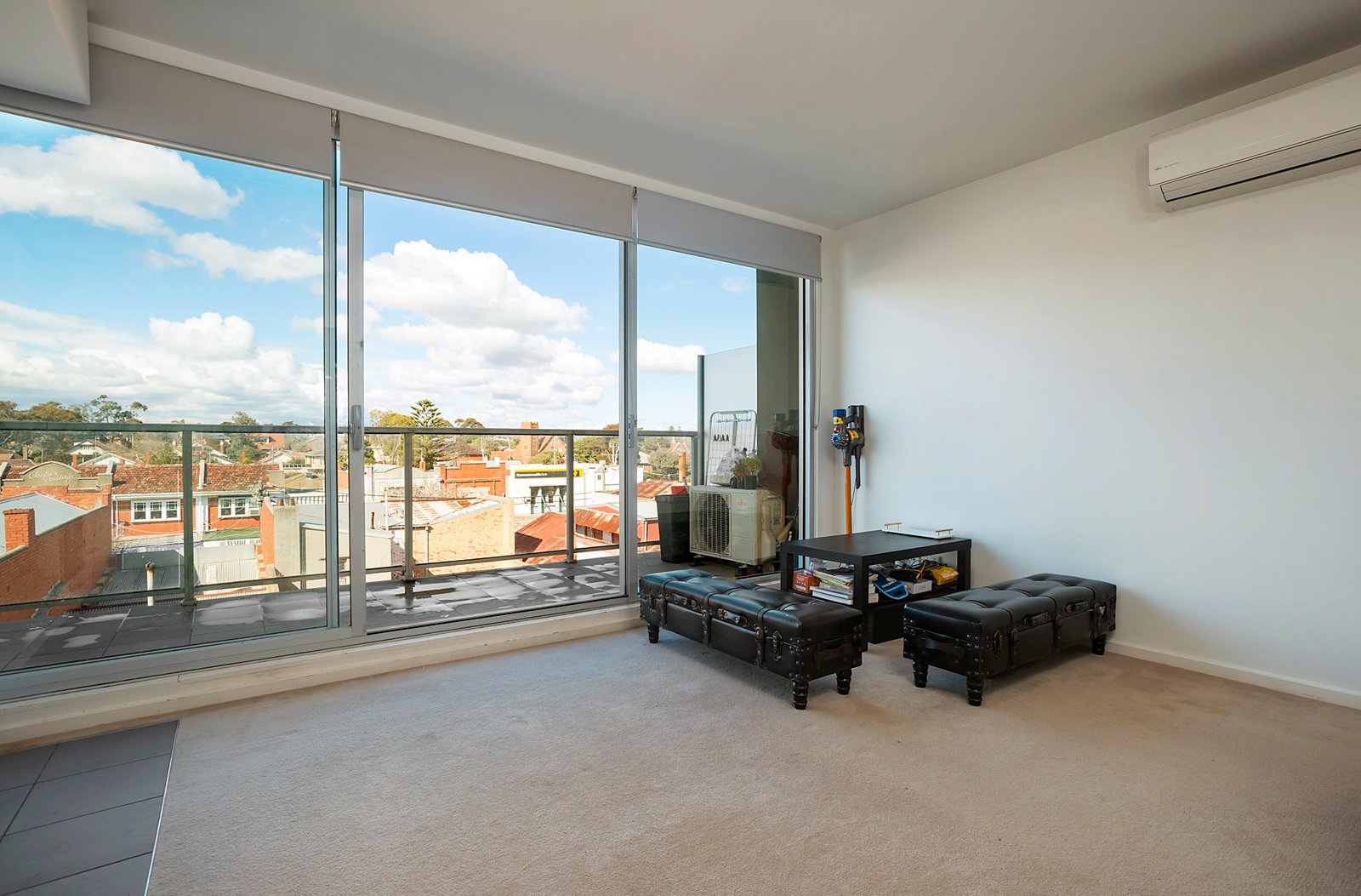 Gallery: 410/2 Willis Lane
