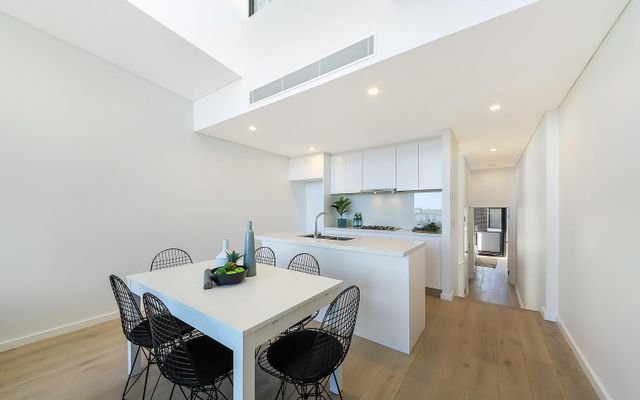410/3 Robey Street MAROUBRA 4