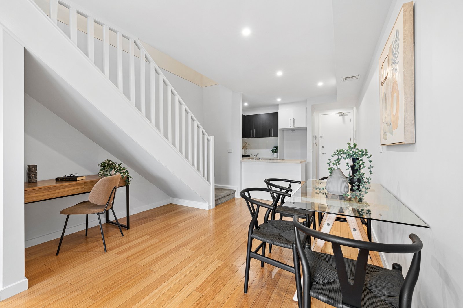 Gallery: 4/1036 North Road