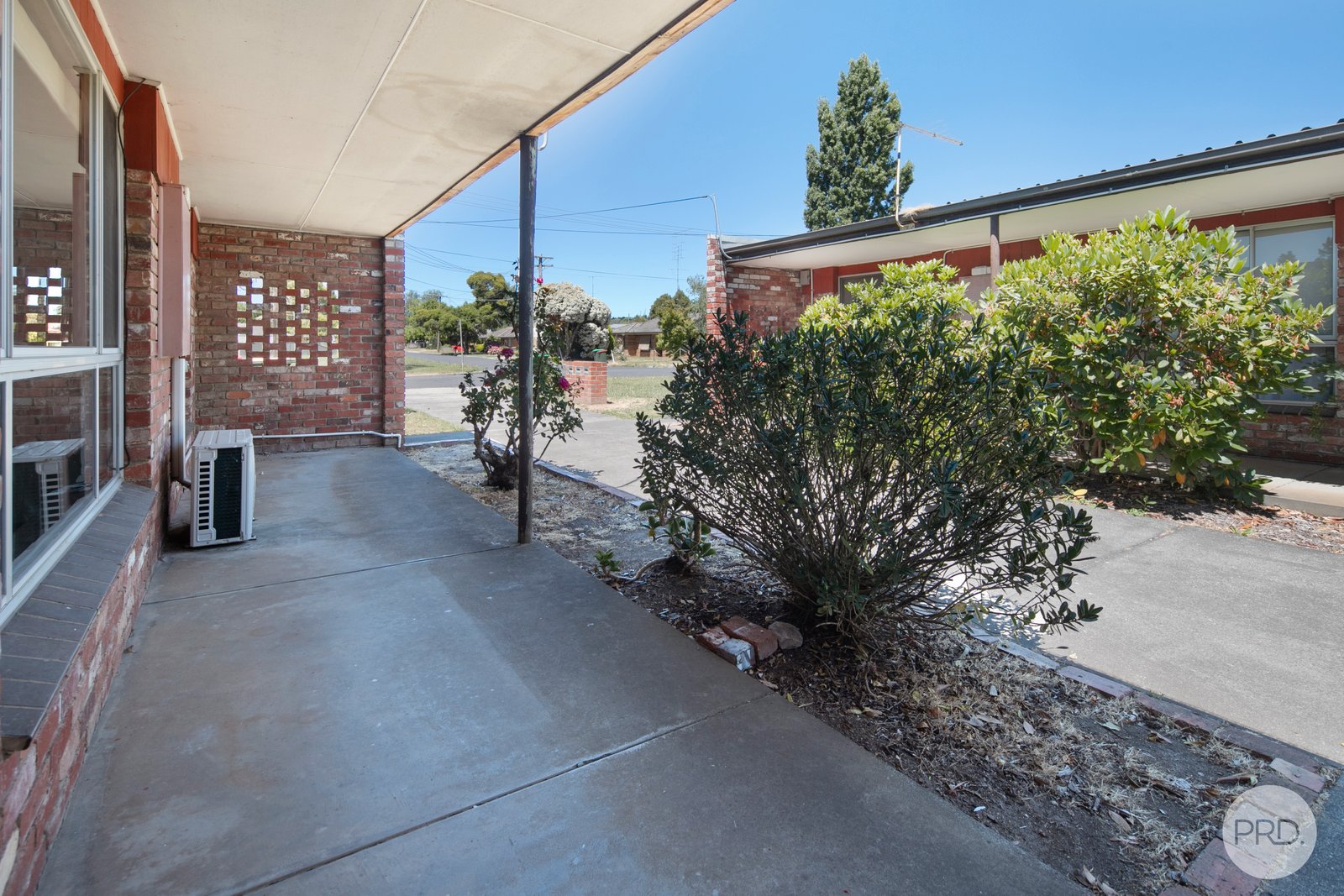 4/104-106 Sawyer Avenue CANADIAN 2