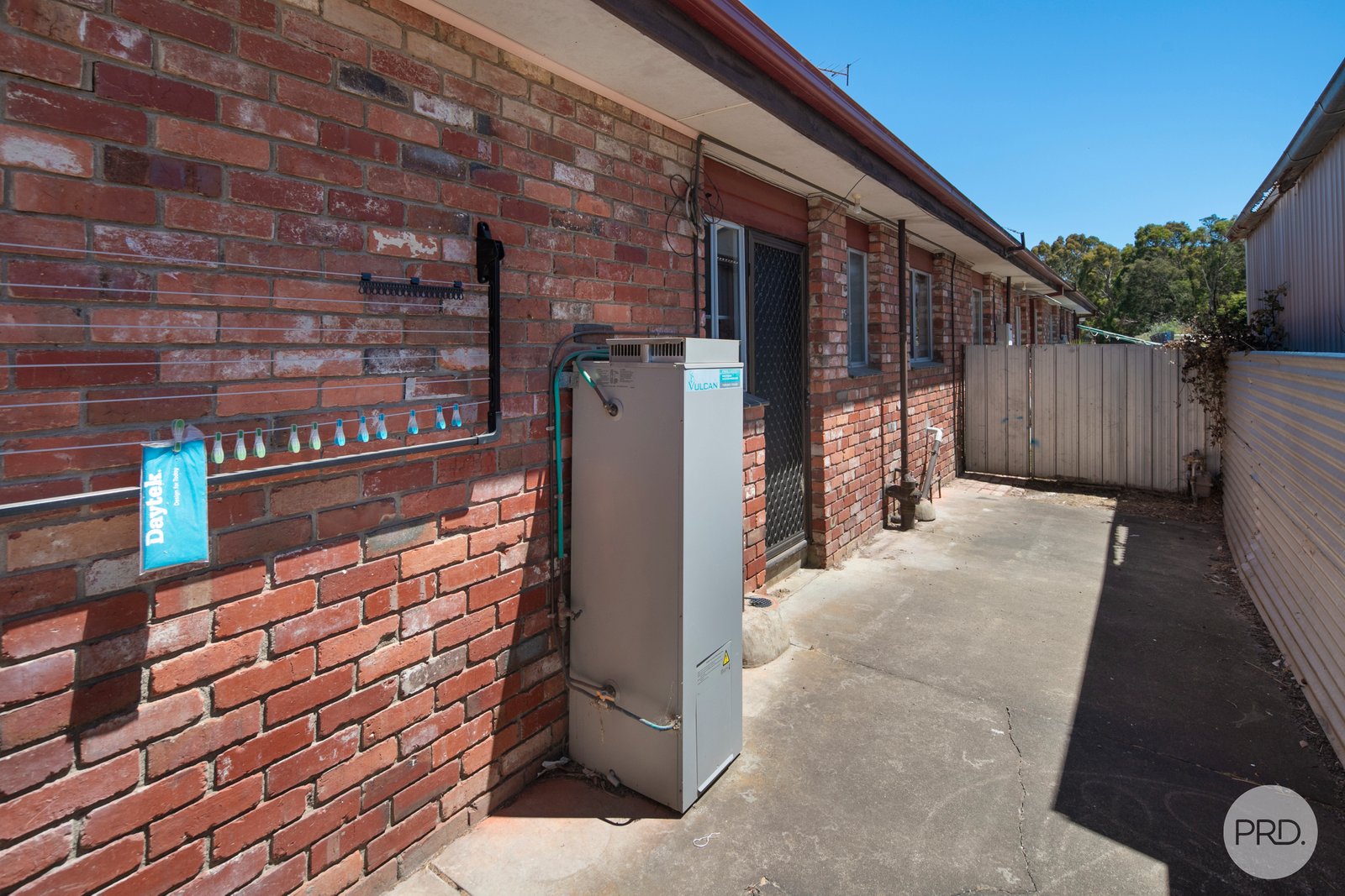 4/104-106 Sawyer Avenue CANADIAN 10