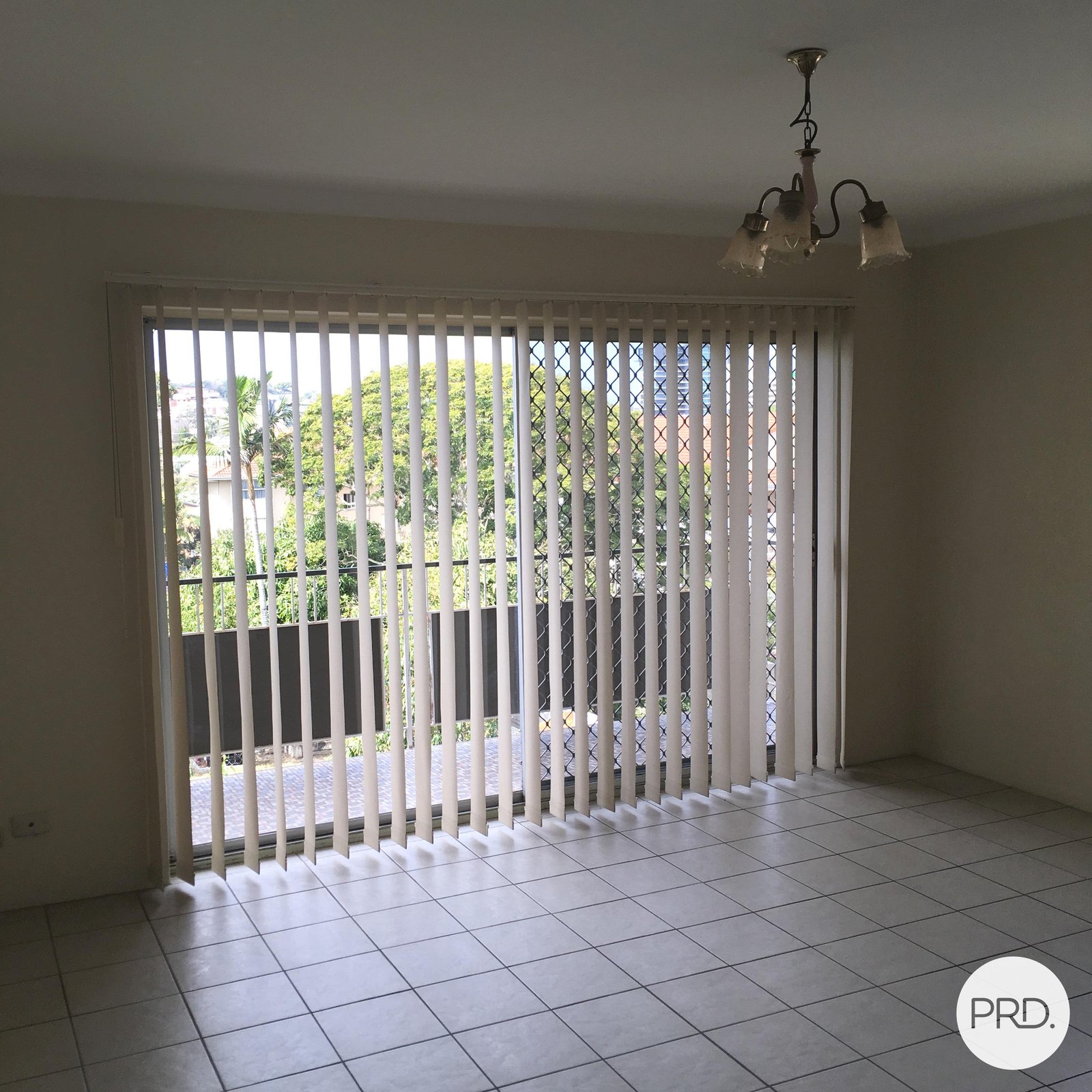 4/104 Stoneleigh Street LUTWYCHE 4