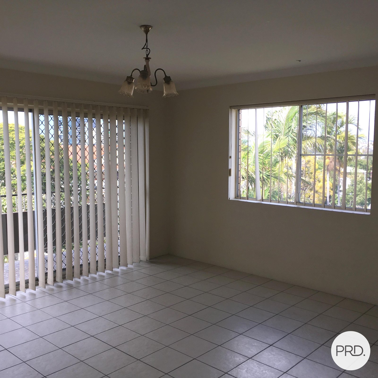 4/104 Stoneleigh Street LUTWYCHE 5