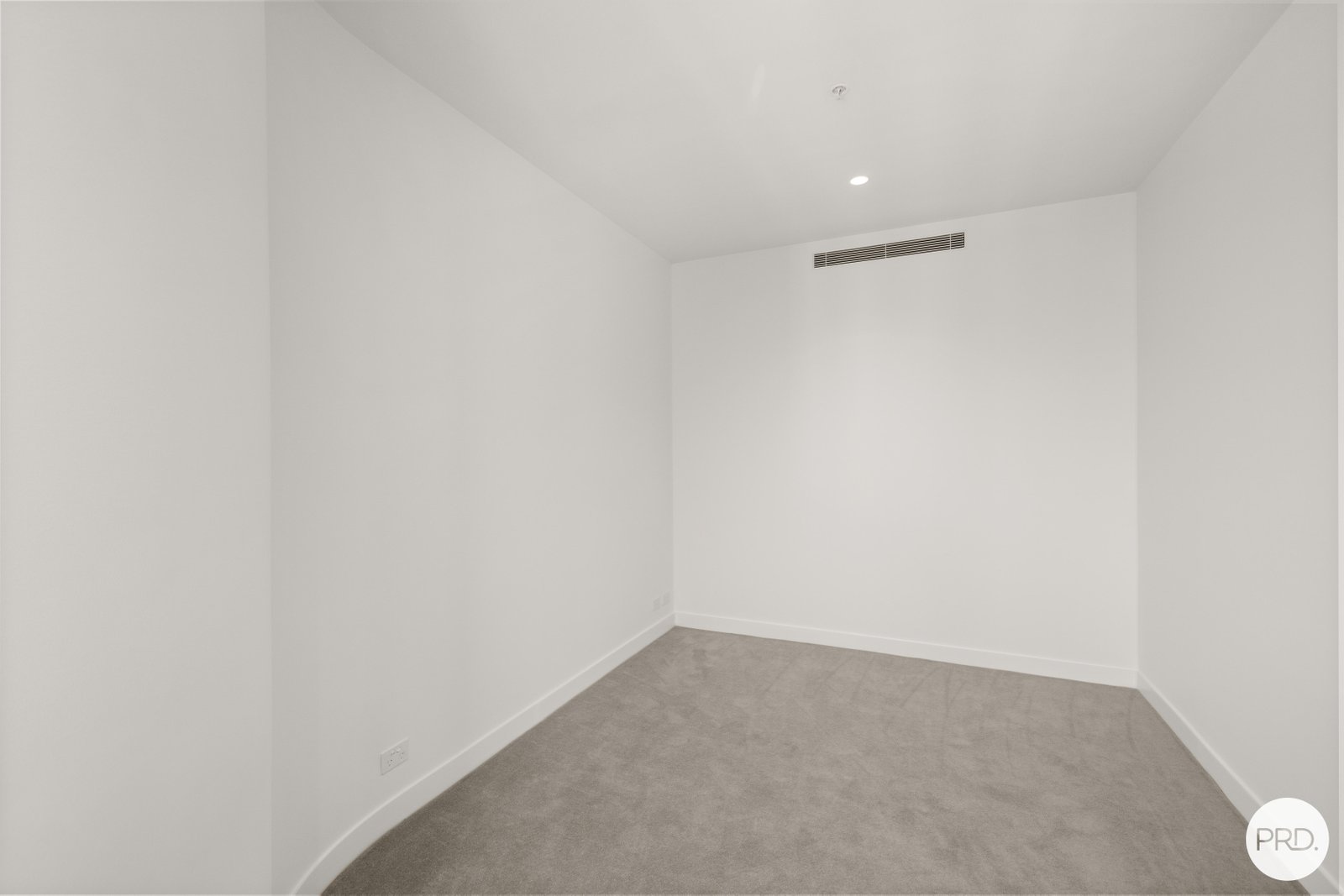 4104/63 La Trobe Street MELBOURNE 3