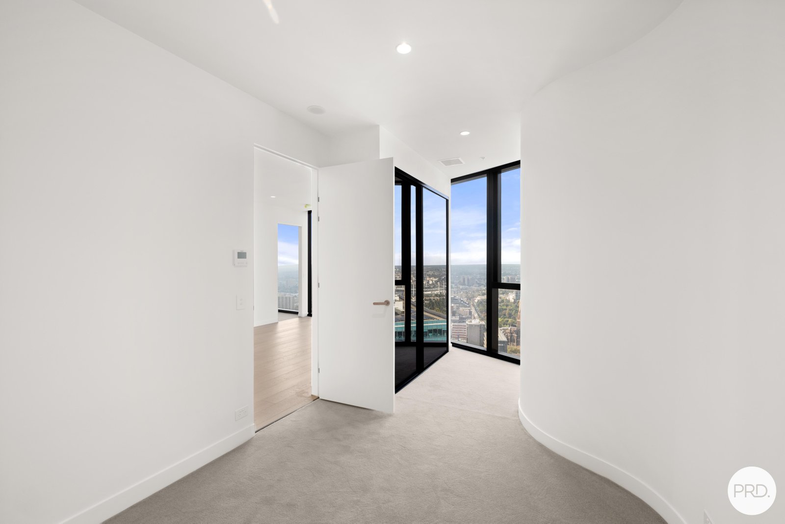 4104/63 La Trobe Street MELBOURNE 4