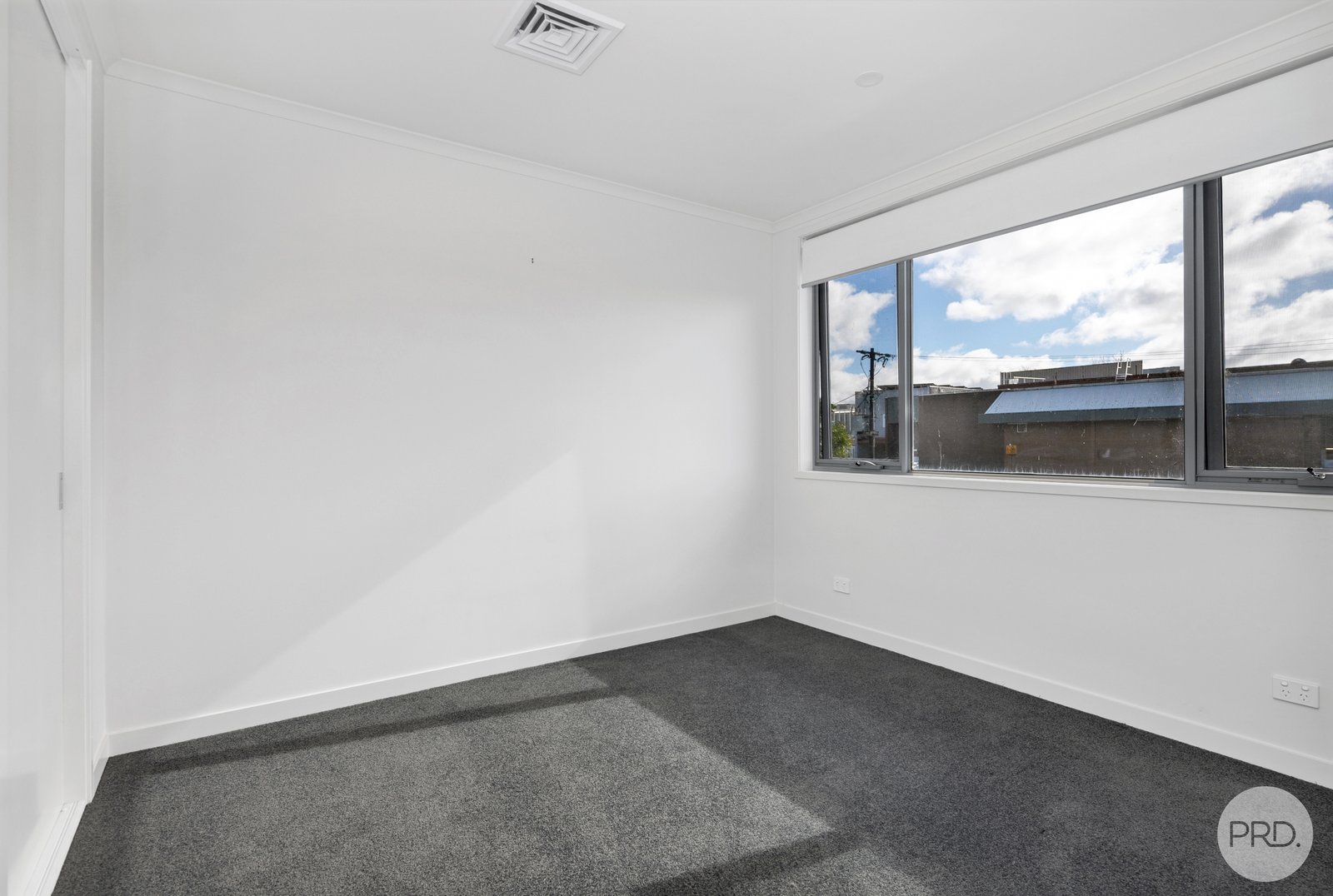 4/105 Forest Street LAKE WENDOUREE 9