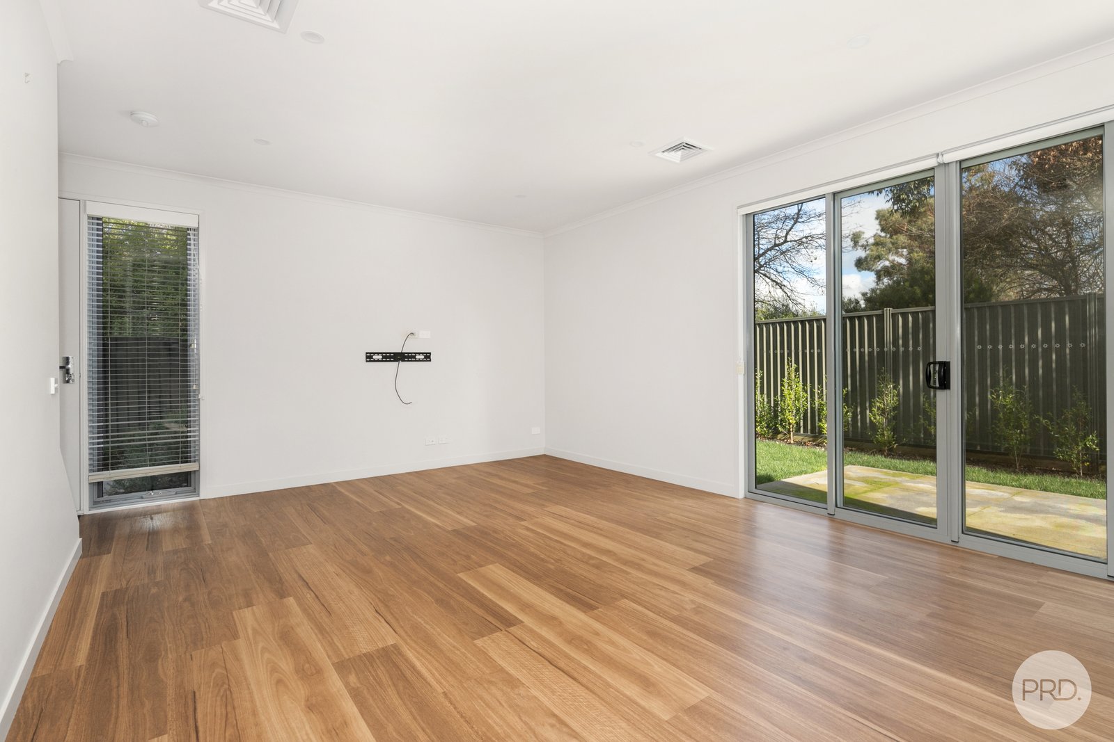 4/105 Forest Street LAKE WENDOUREE 2