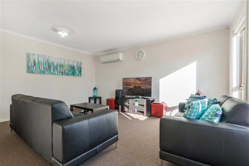 4/107 St Killian Street WHITE HILLS 5