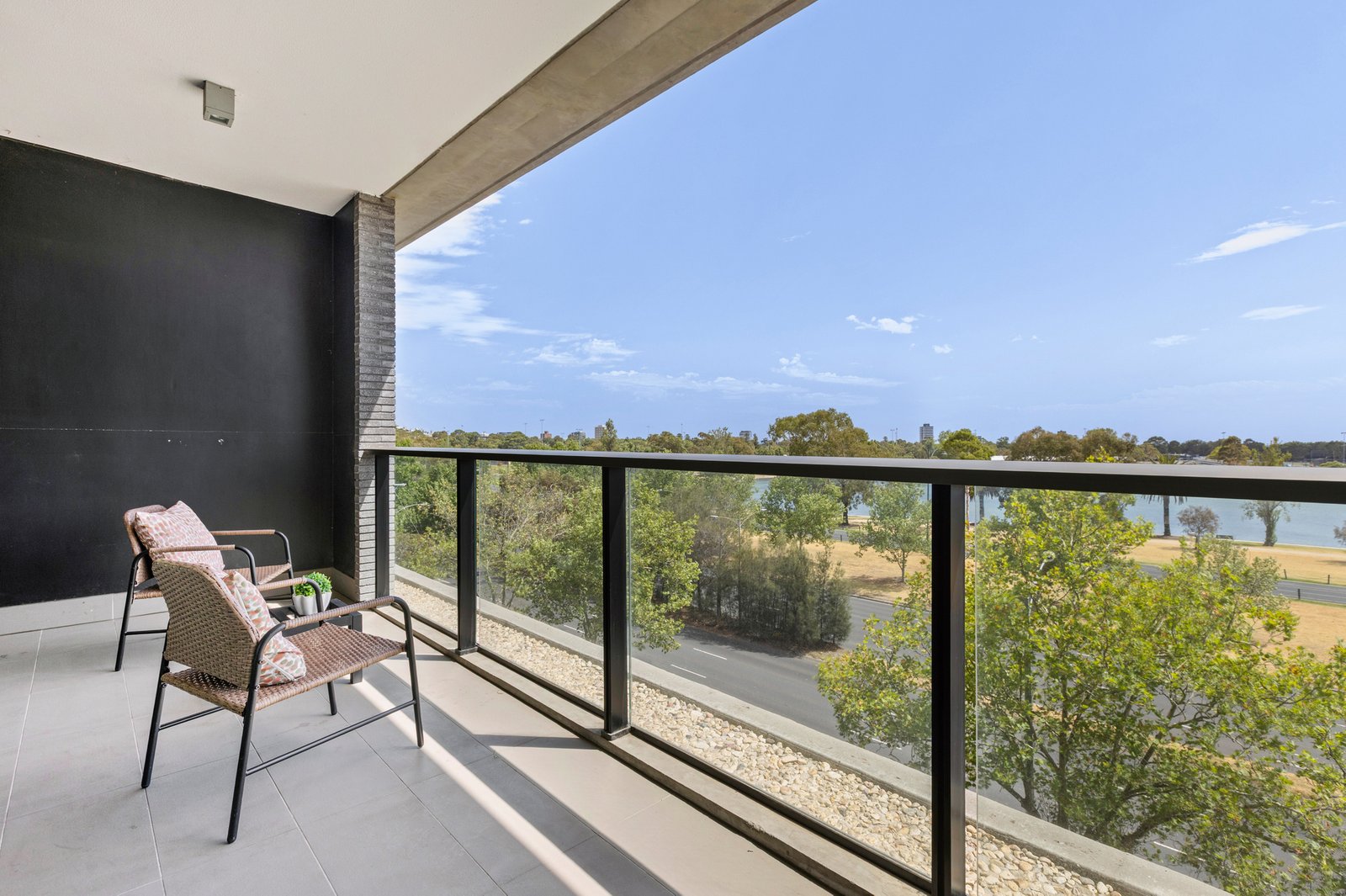 Gallery: 410/70 Queens Road