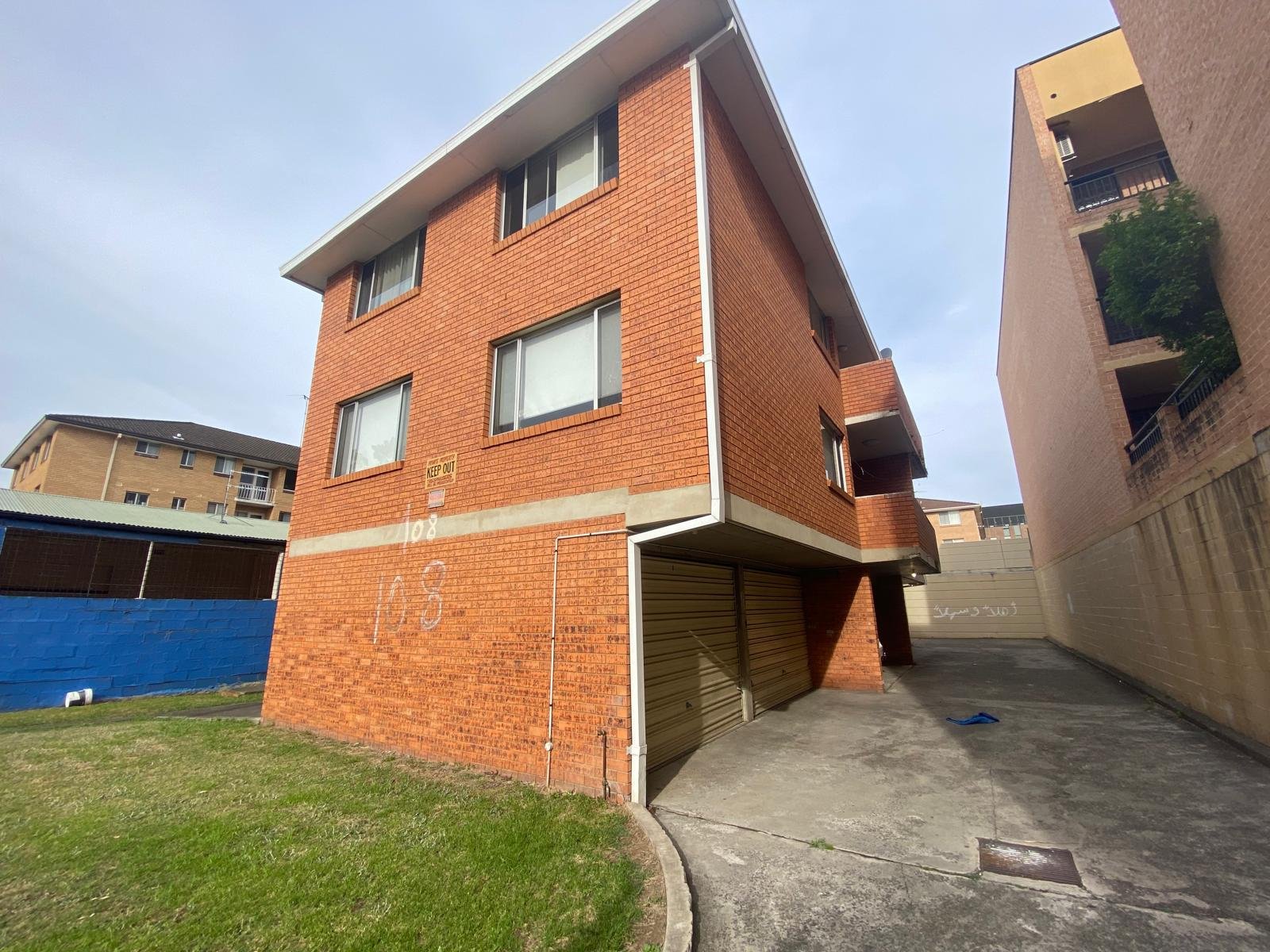 4/108 Bigge Street LIVERPOOL 7