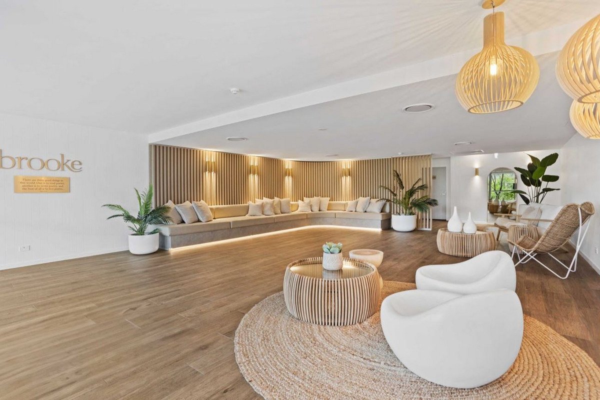 4108/61 Investigator Drive Robina 1