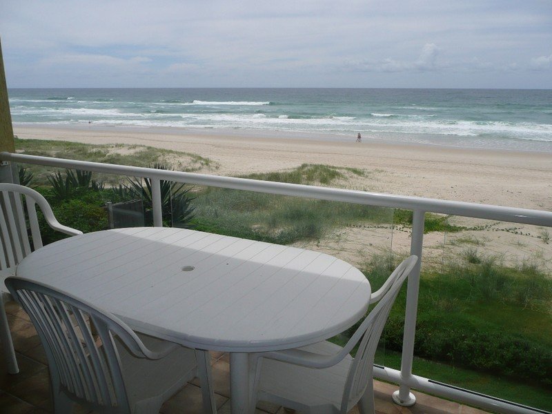 4/109 Albatross Avenue MIAMI 2