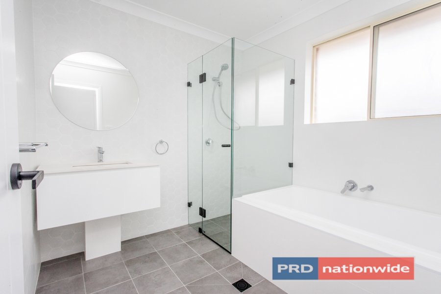 4/109 Station Street PENRITH 11