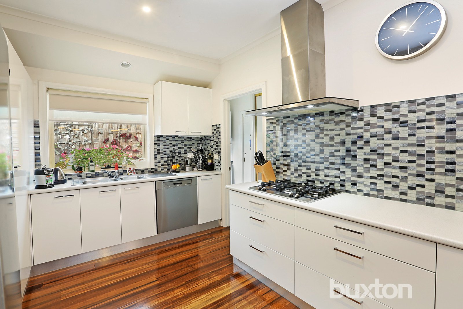 Gallery: 4/11-13 Meakin Street