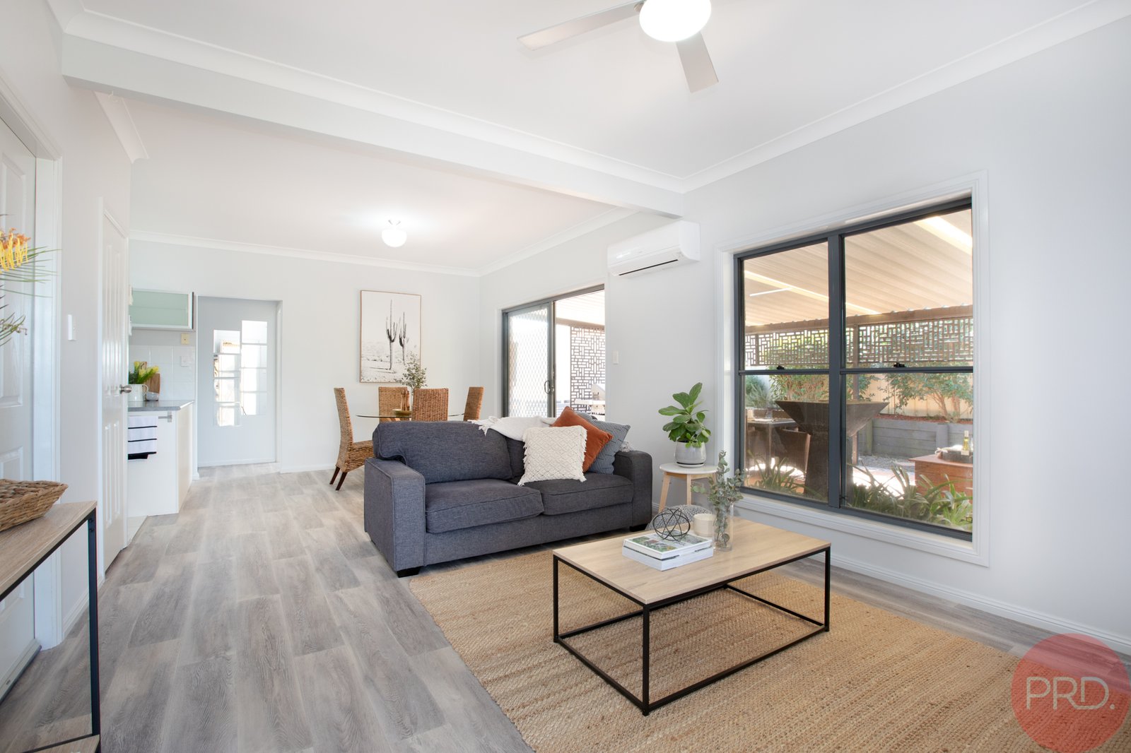 4/11-19 Stanton Drive RAWORTH 2