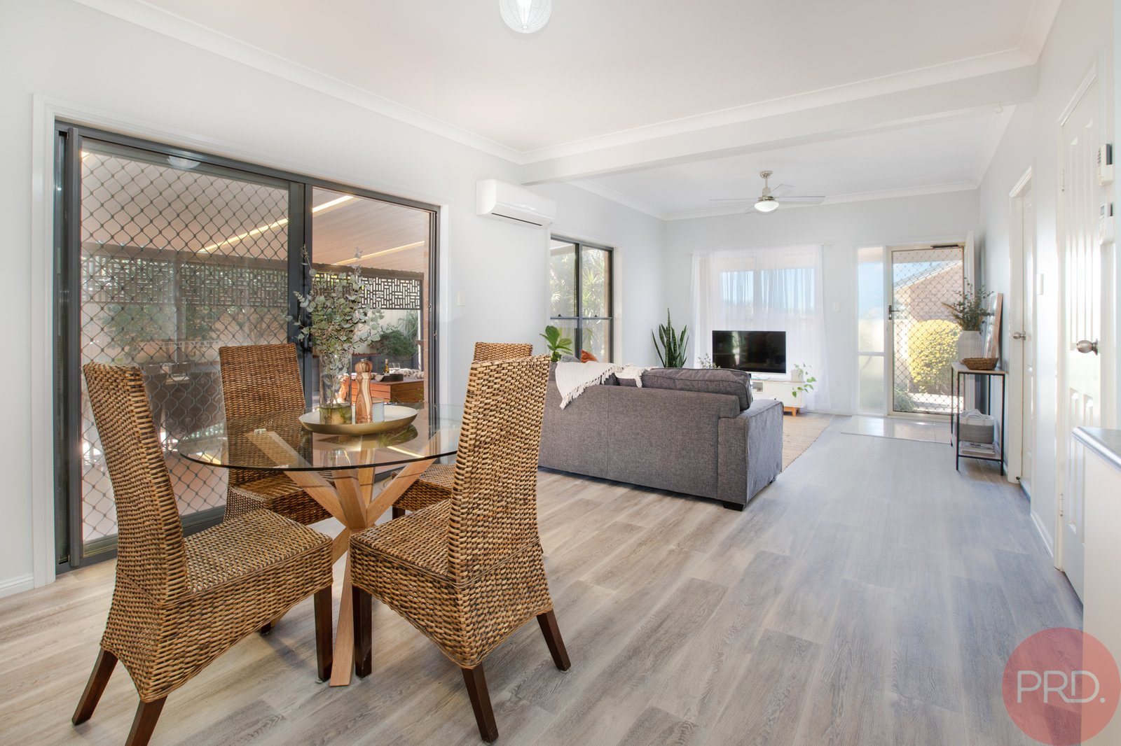 4/11-19 Stanton Drive RAWORTH 4