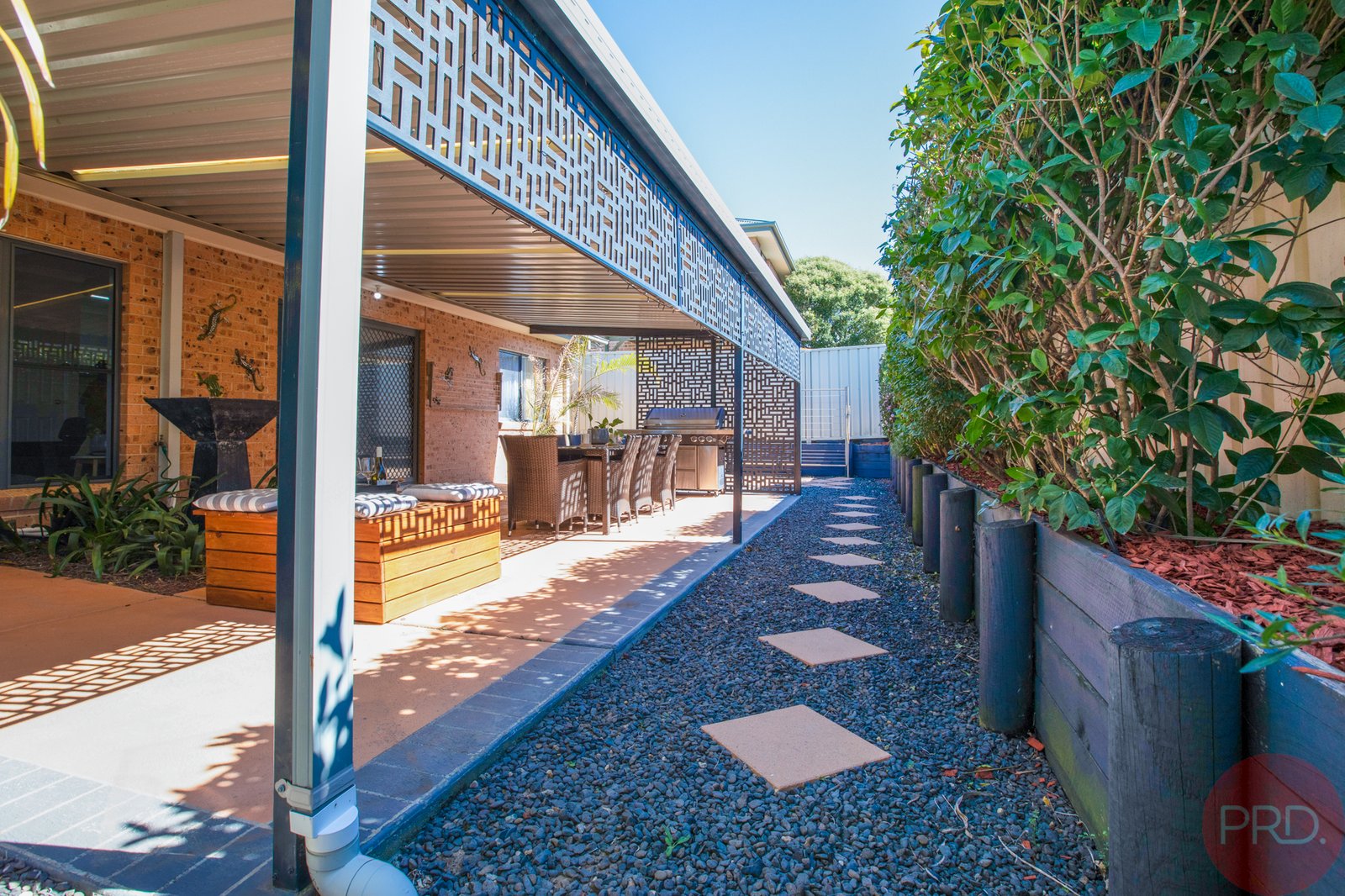 4/11-19 Stanton Drive RAWORTH 9