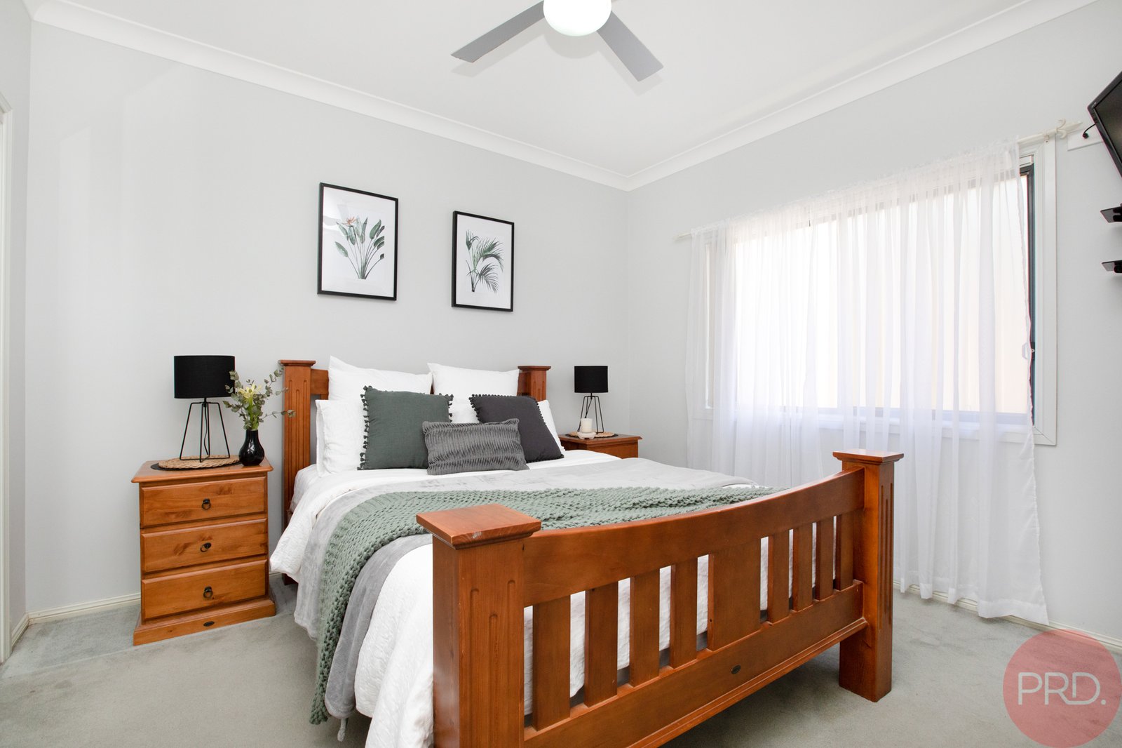 4/11-19 Stanton Drive RAWORTH 12