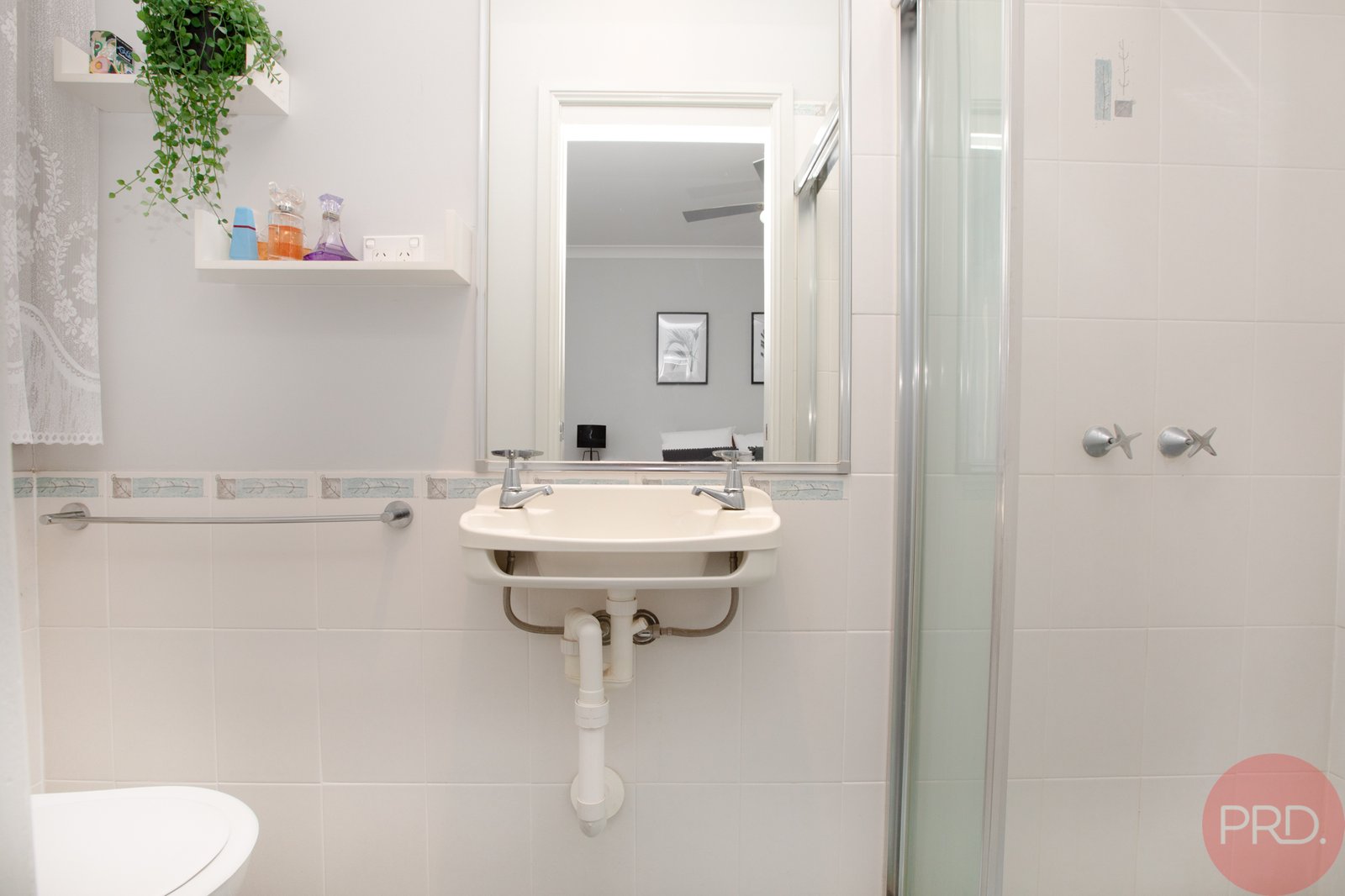 4/11-19 Stanton Drive RAWORTH 13