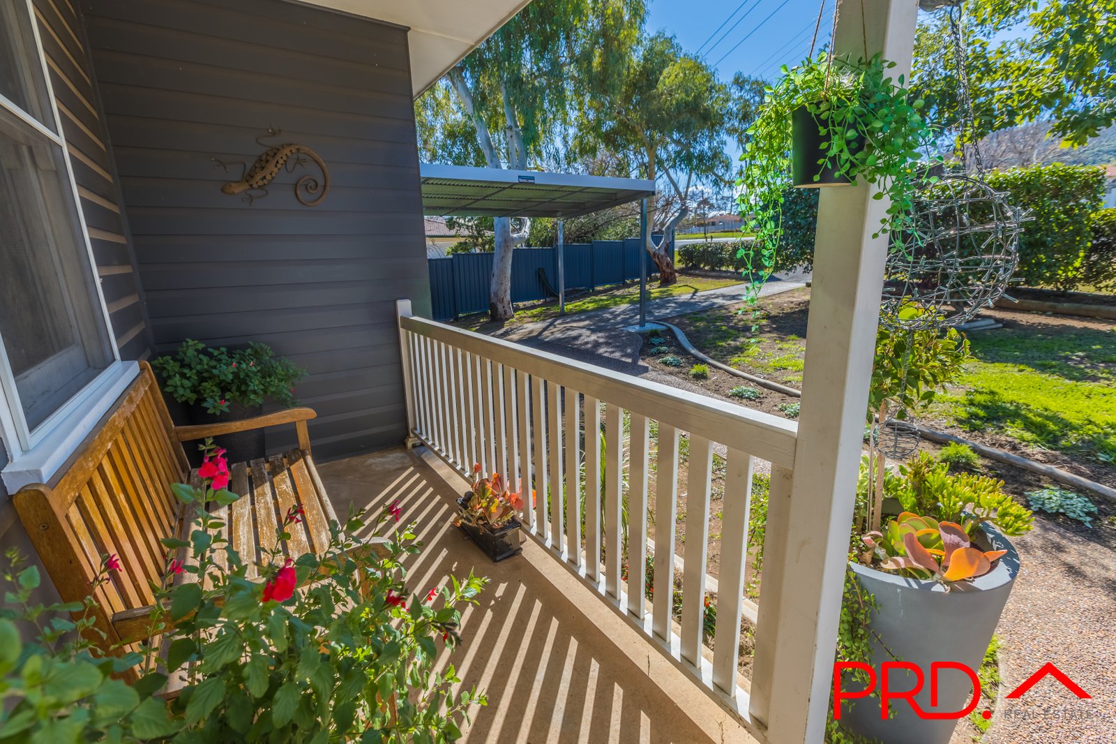 411 Armidale Road TAMWORTH 4