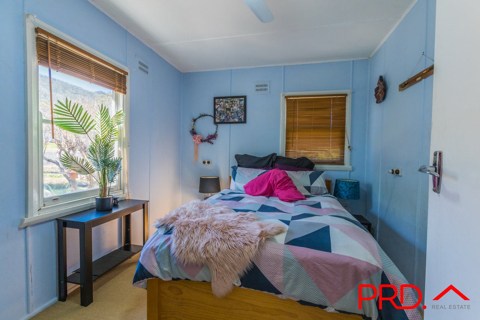 411 Armidale Road TAMWORTH 5