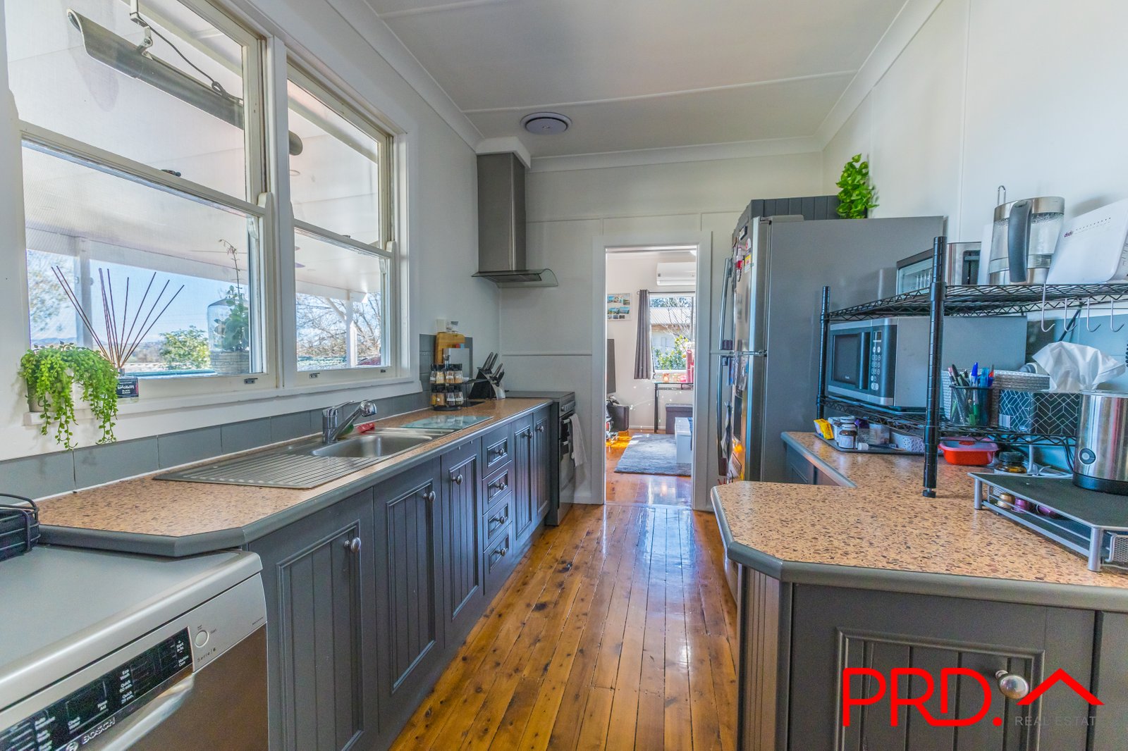 411 Armidale Road TAMWORTH 11