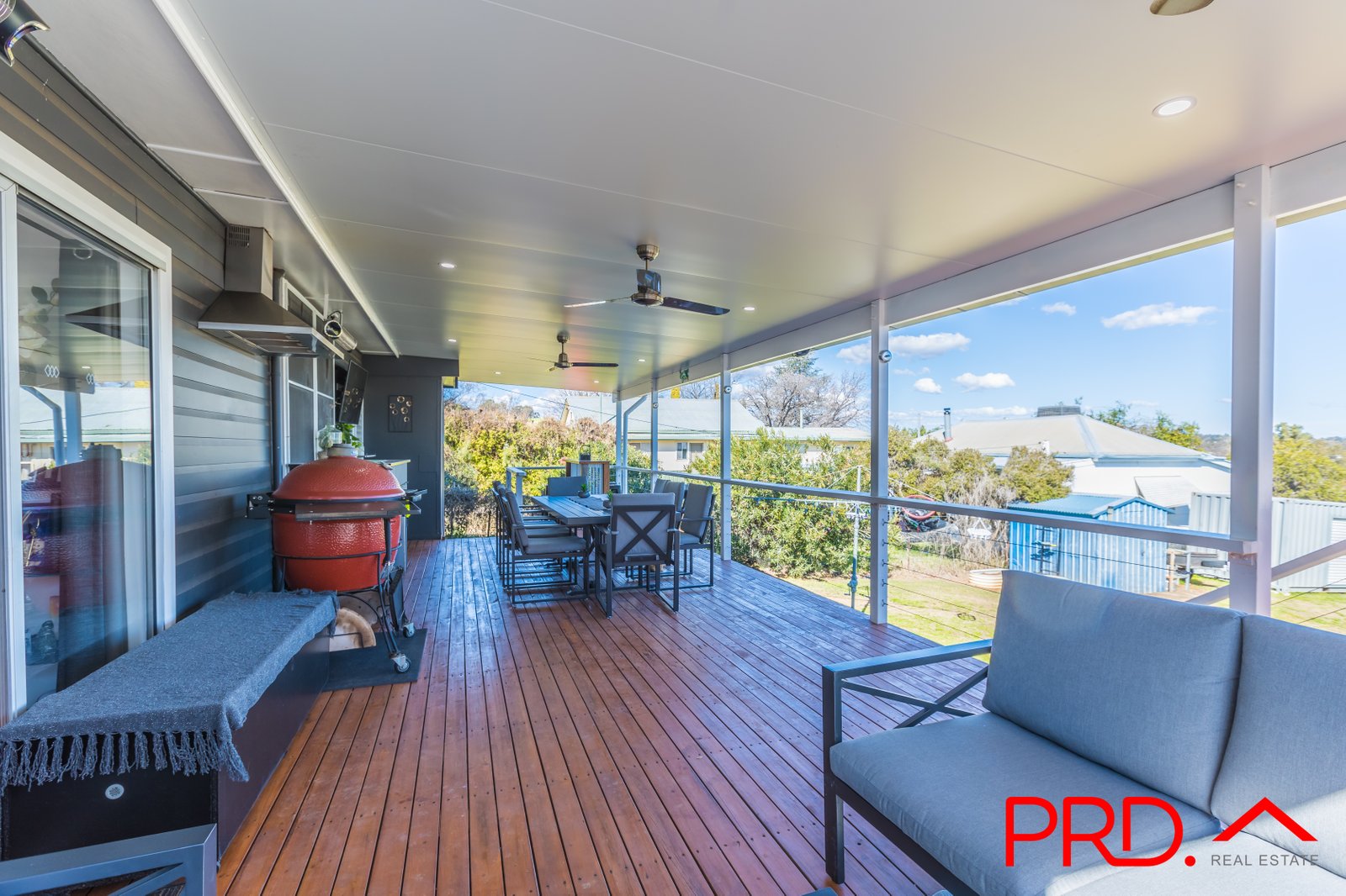 411 Armidale Road TAMWORTH 16