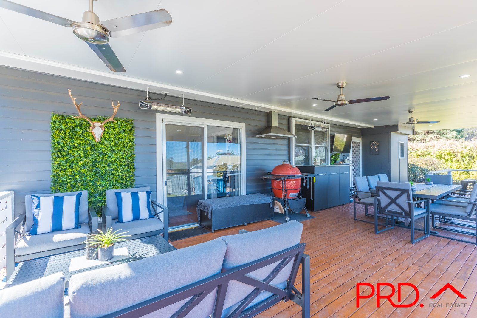 411 Armidale Road TAMWORTH 17