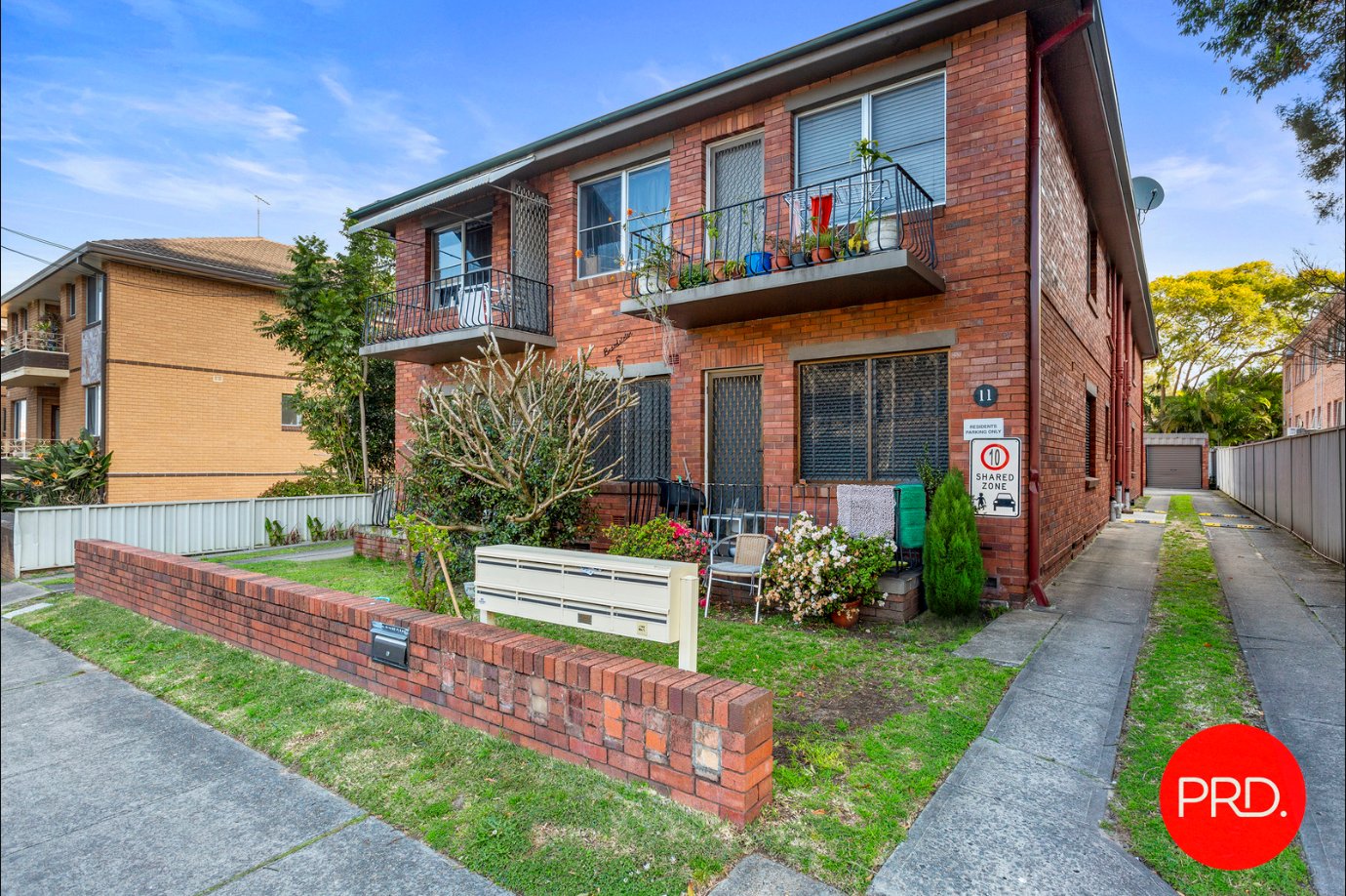 4/11 Blake Street KOGARAH 1