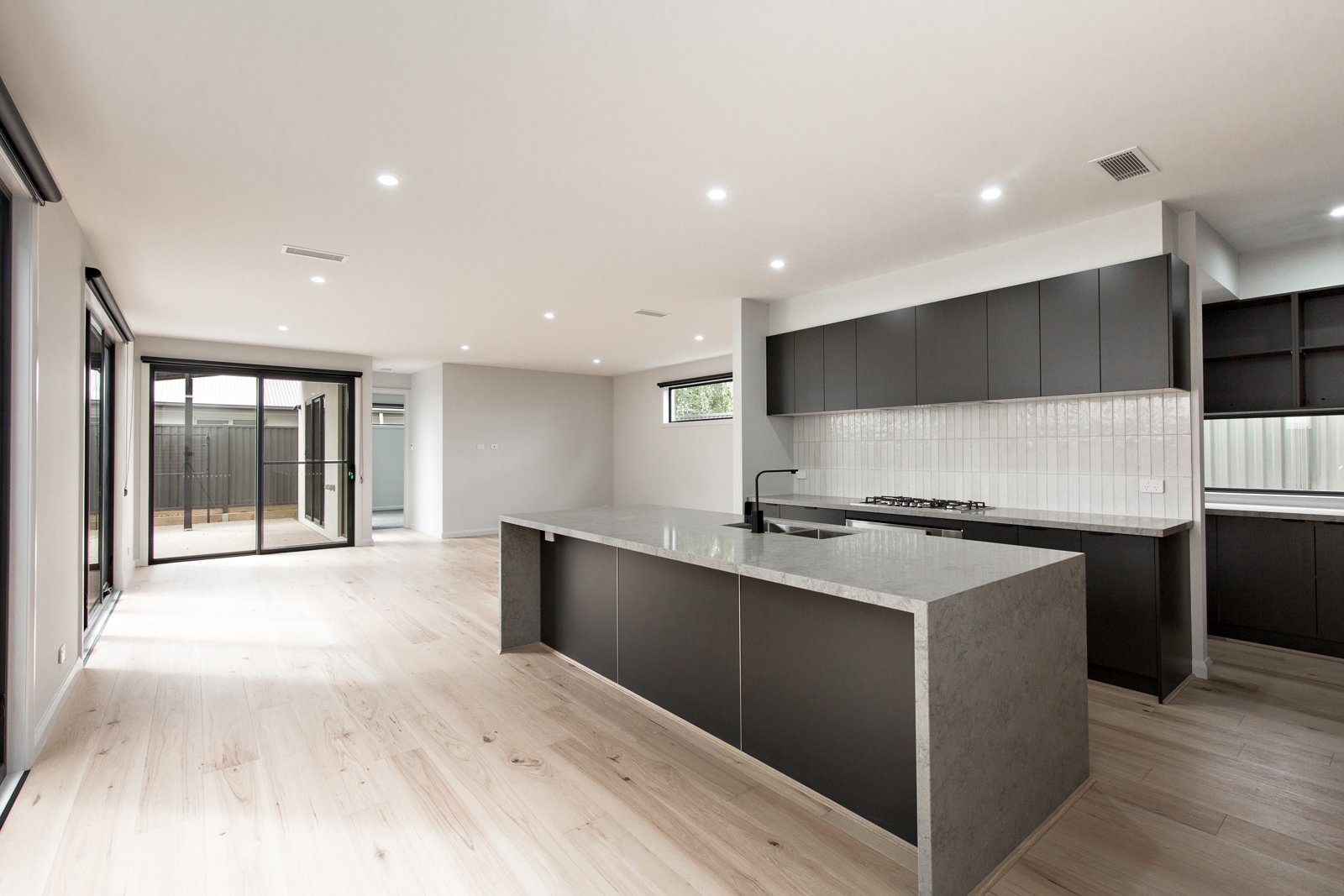 Gallery: 4/11 Caselli Street