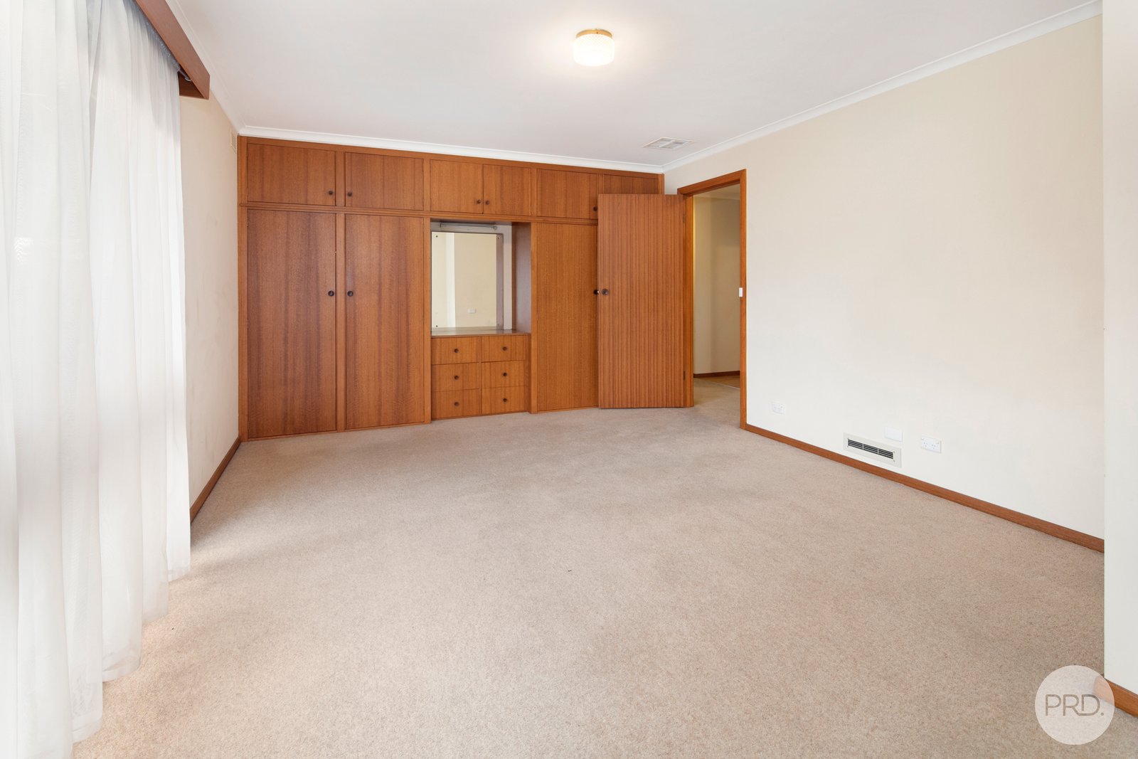 411 Cooke Street REDAN 9