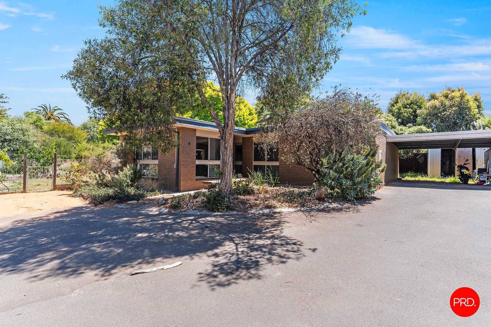 4/11 Hayes Street IRONBARK 3