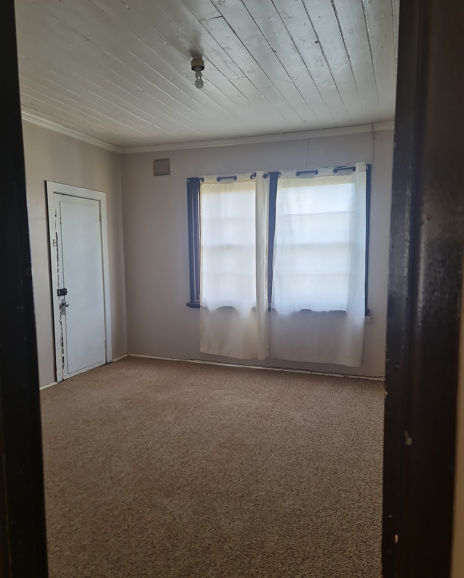 4/11 Howick Street TUMUT 6