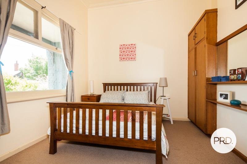 411 Humffray Street South GOLDEN POINT 8