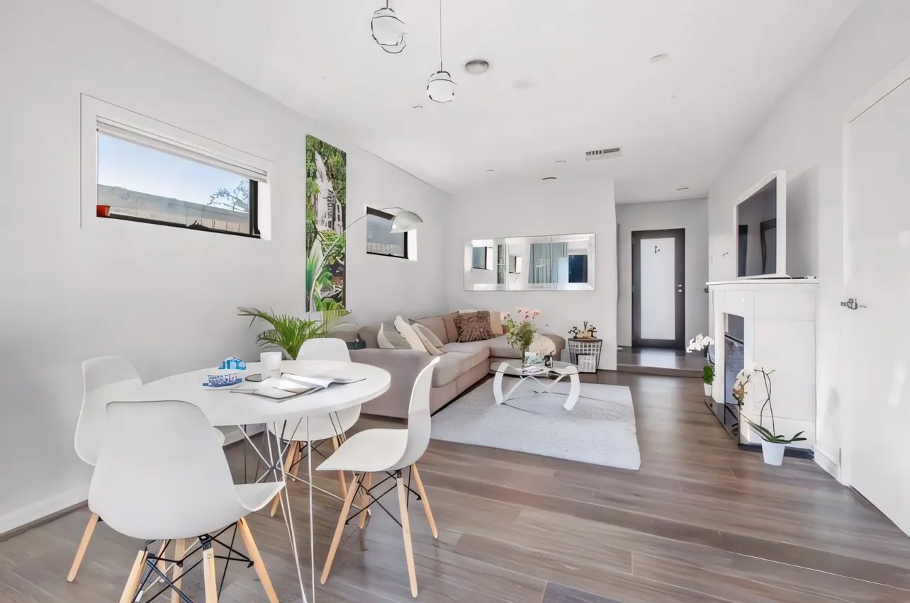 Gallery: 4/11 Kingston Road