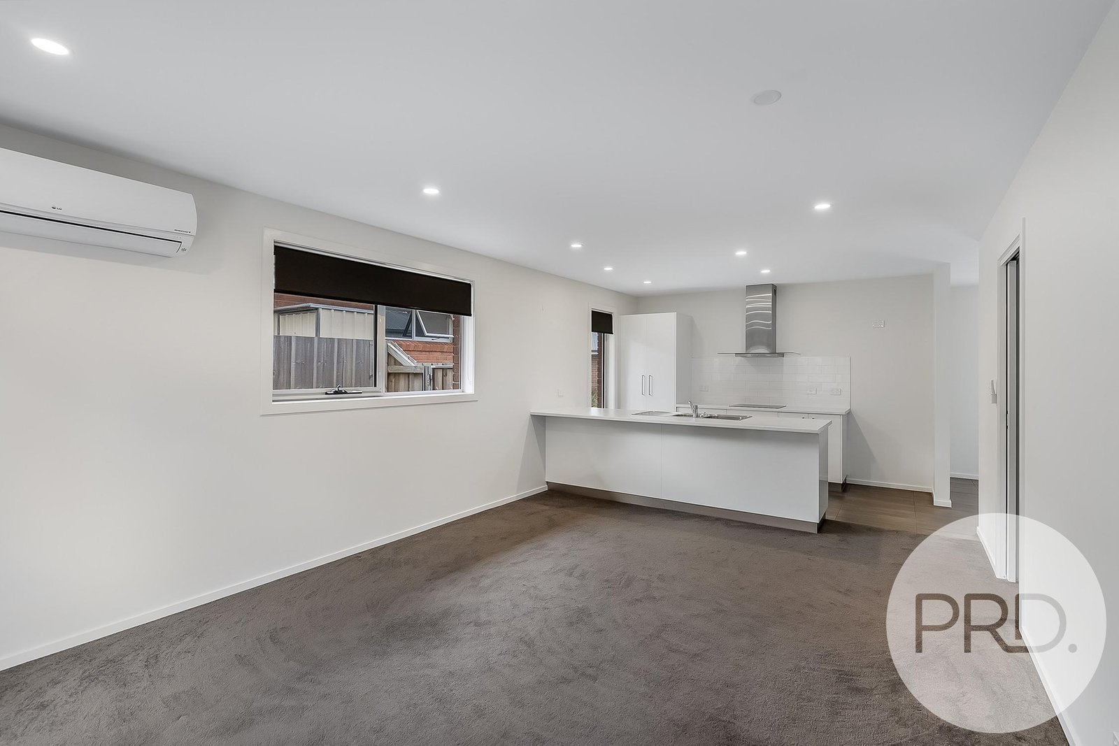 4/11 Kingston View Drive KINGSTON 6