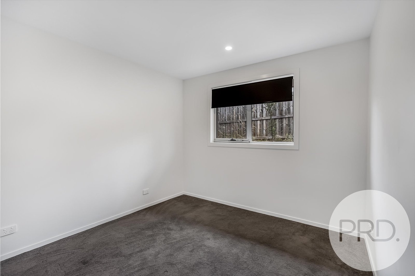 4/11 Kingston View Drive KINGSTON 8