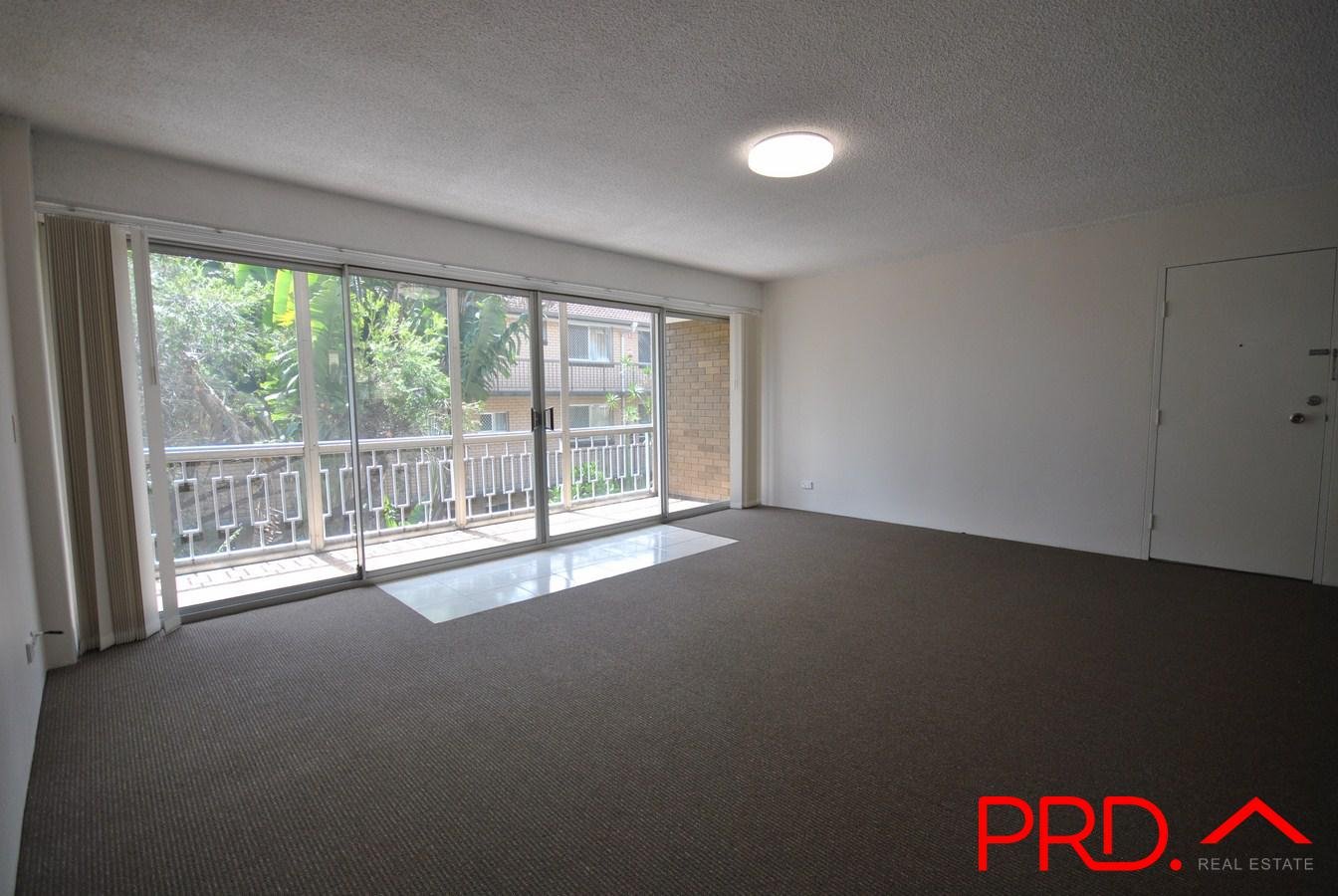 4/11 Lather Street SOUTHPORT 3