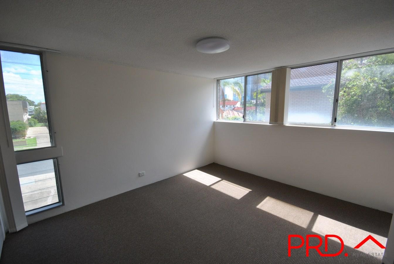 4/11 Lather Street SOUTHPORT 5