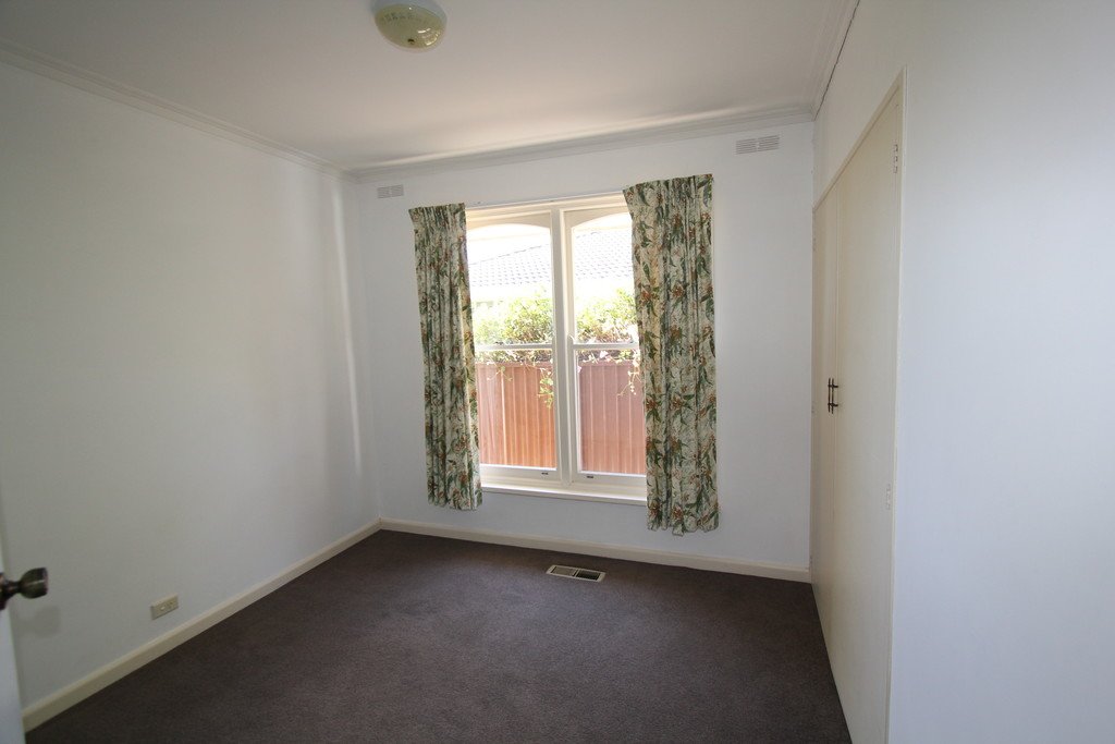 411 Russell Street NEWINGTON 10