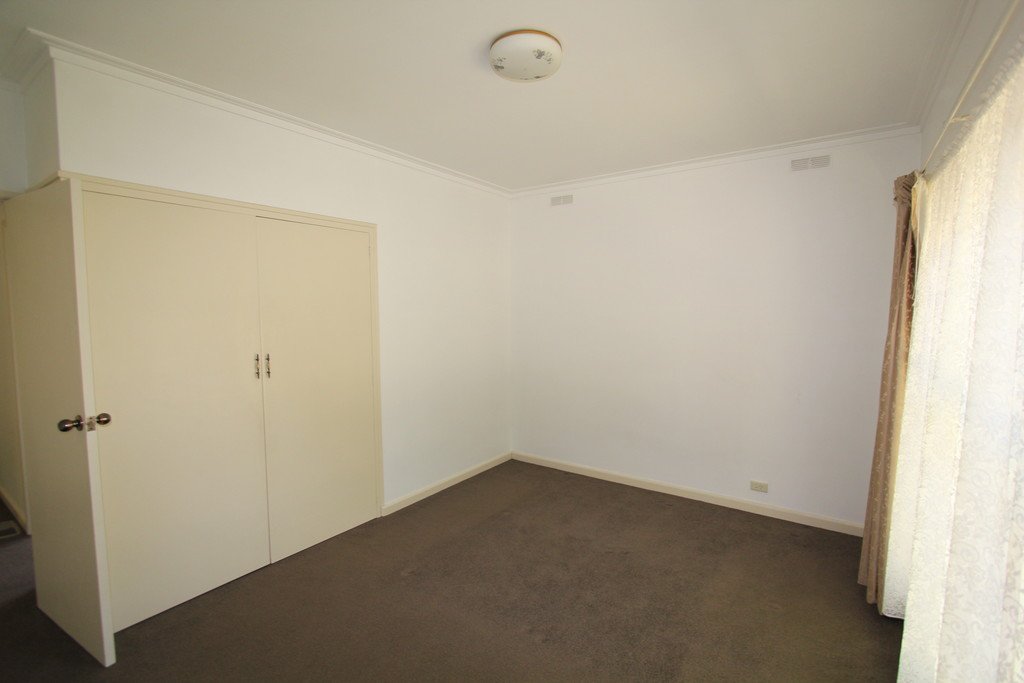 411 Russell Street NEWINGTON 12