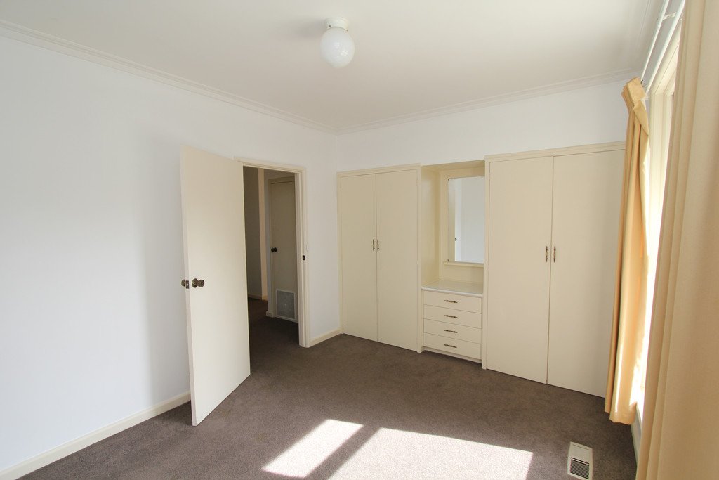 411 Russell Street NEWINGTON 8